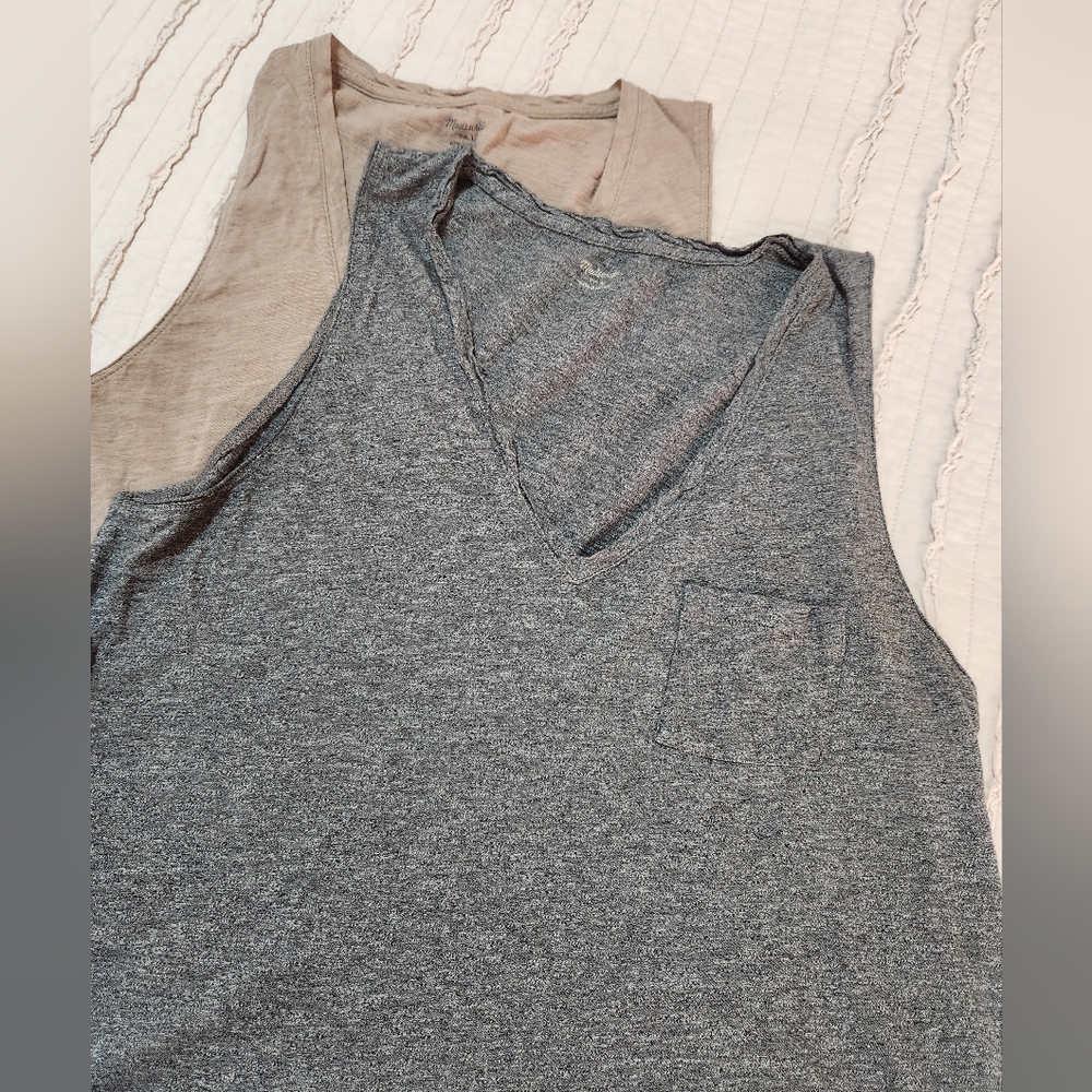 Madewell Women's Sleeveless Single Pocket Tank Tops, Size L, Tan and Grey